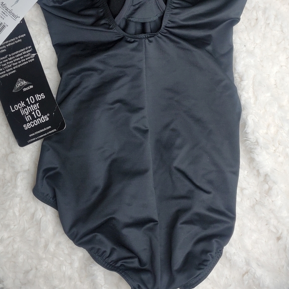 Bikini - Picture 4 of 4